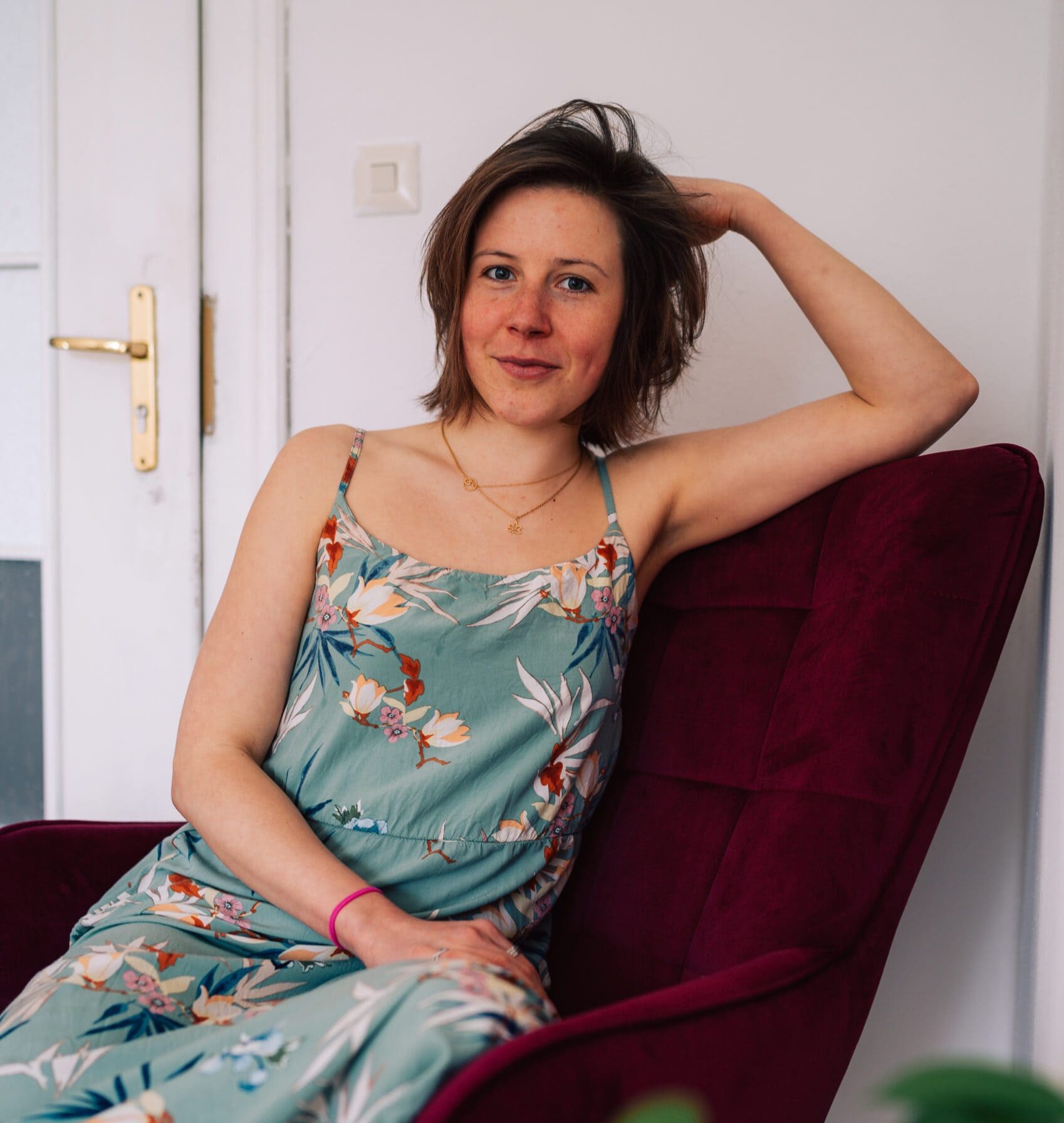 202204_andrea-shooting-muenchen-16-scaled-e1713174954247(1)